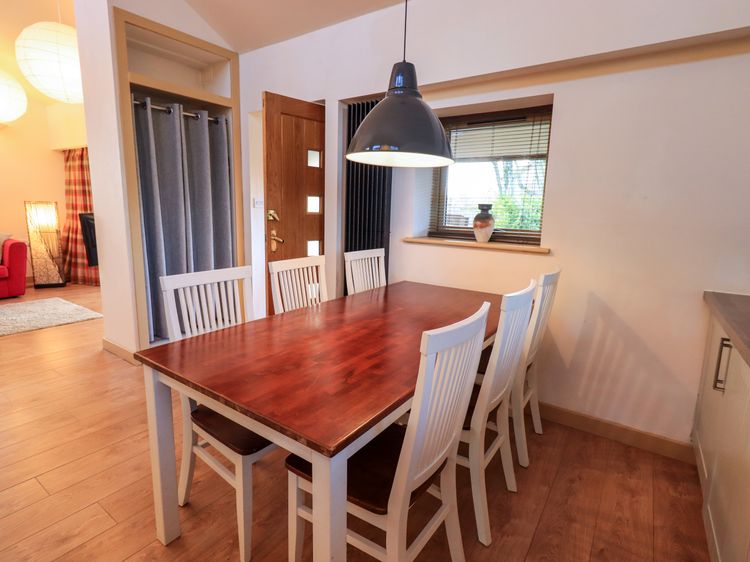 Larch Lodge, listing photograph 7