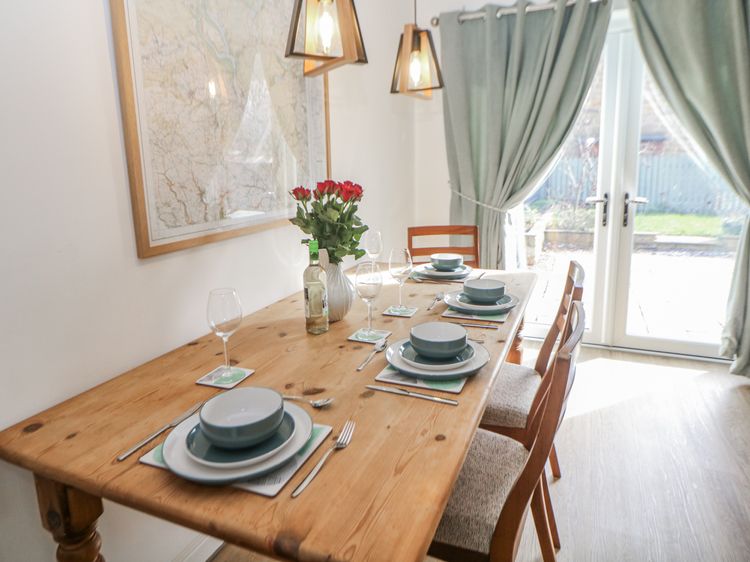 Win Hill View, listing photograph 8