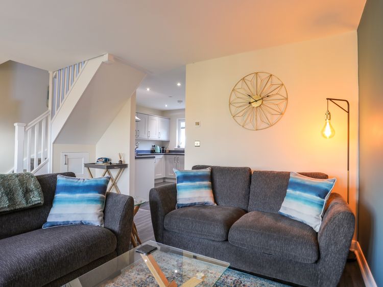 19 Parc Delfryn, listing photograph 9