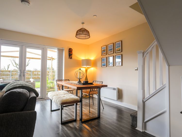 19 Parc Delfryn, listing photograph 11