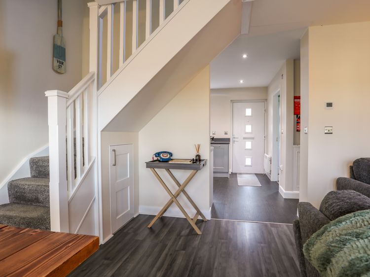 19 Parc Delfryn, listing photograph 12