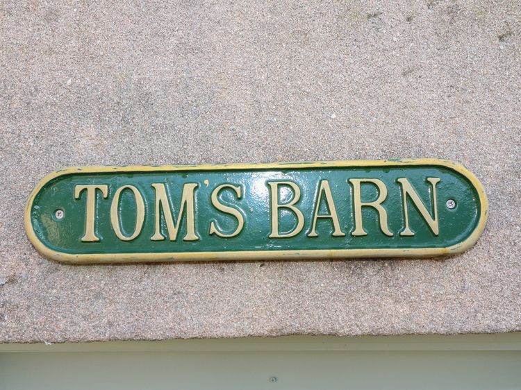 Tom's Barn, listing photograph 2