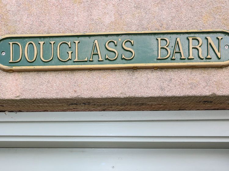 Douglas's Barn, listing photograph 2