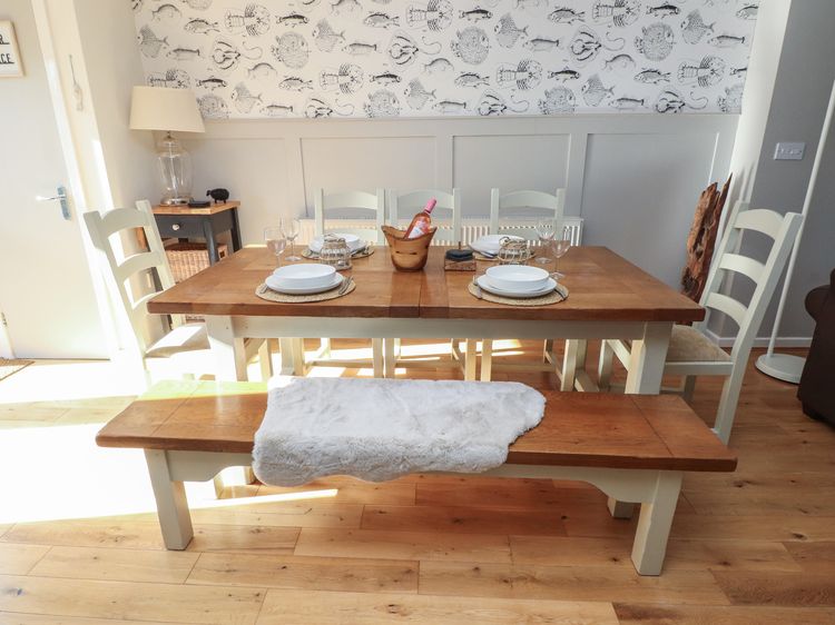 5 Stad Clynnog, listing photograph 4