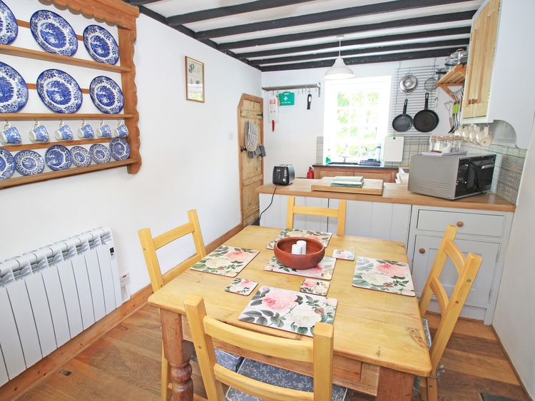 Ivy House, listing photograph 8
