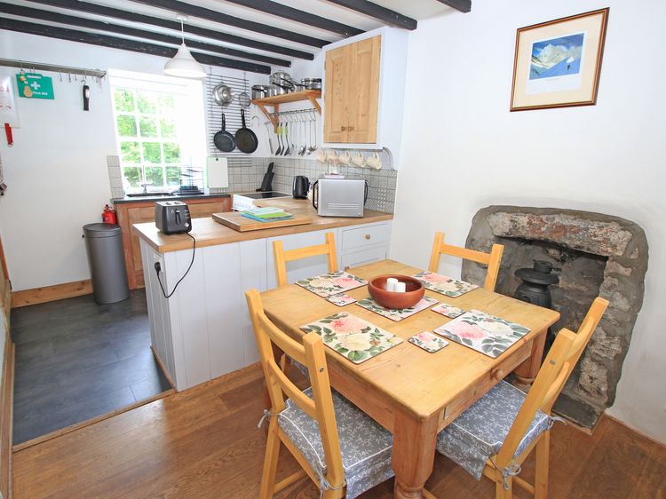 Ivy House, listing photograph 9