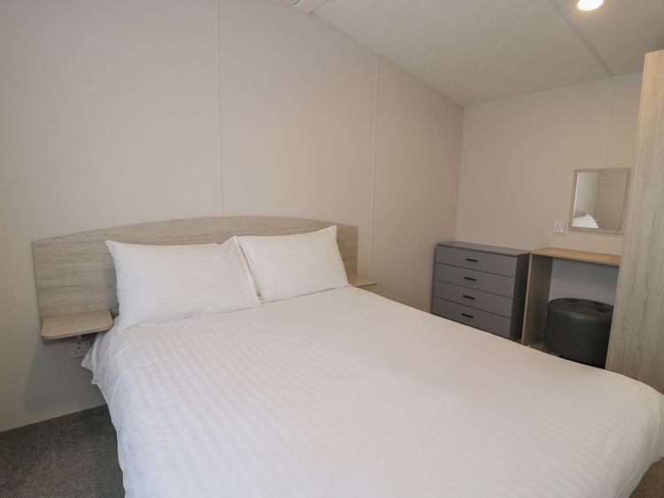 Gold Caravan (316), listing photograph 10