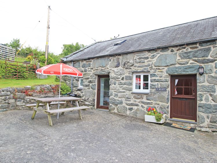 Y Beudy (The Old Byre), listing photograph 4