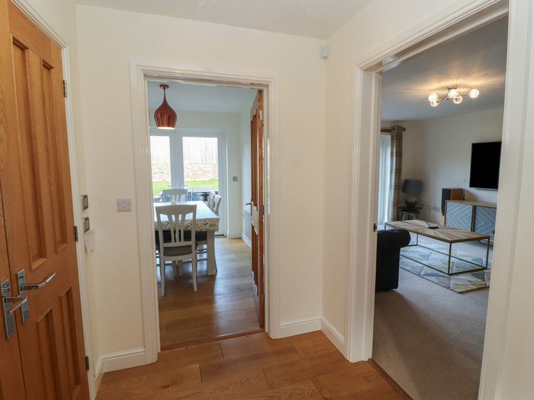 4 Centurion Rise, listing photograph 9