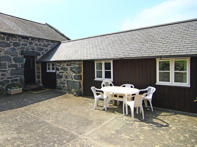 Y Stabl (The Old Stable), listing photograph 9