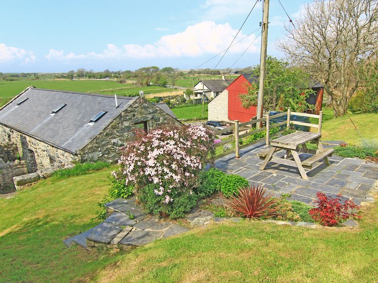 Y Stabl (The Old Stable), listing photograph 2