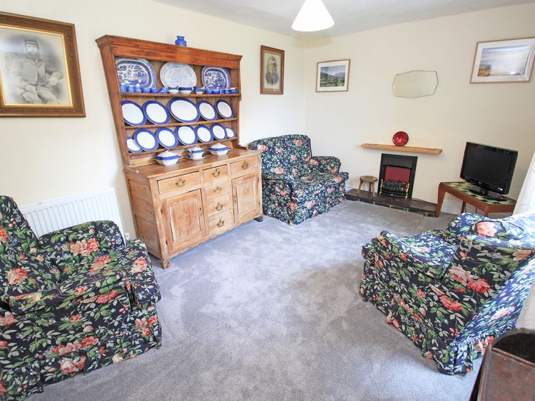 The Farmhouse, listing photograph 11