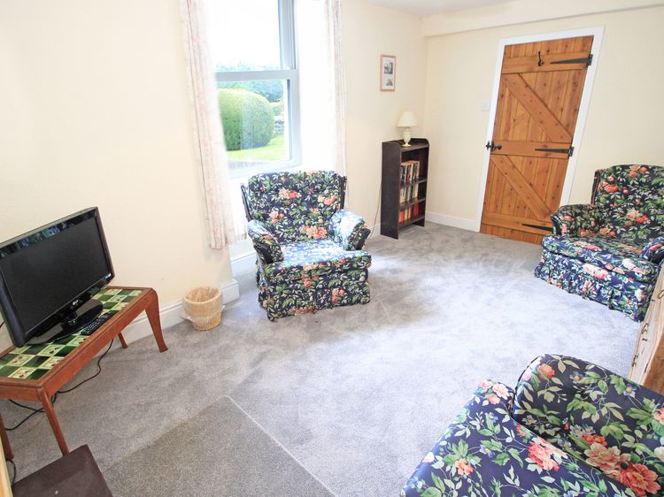 The Farmhouse, listing photograph 4