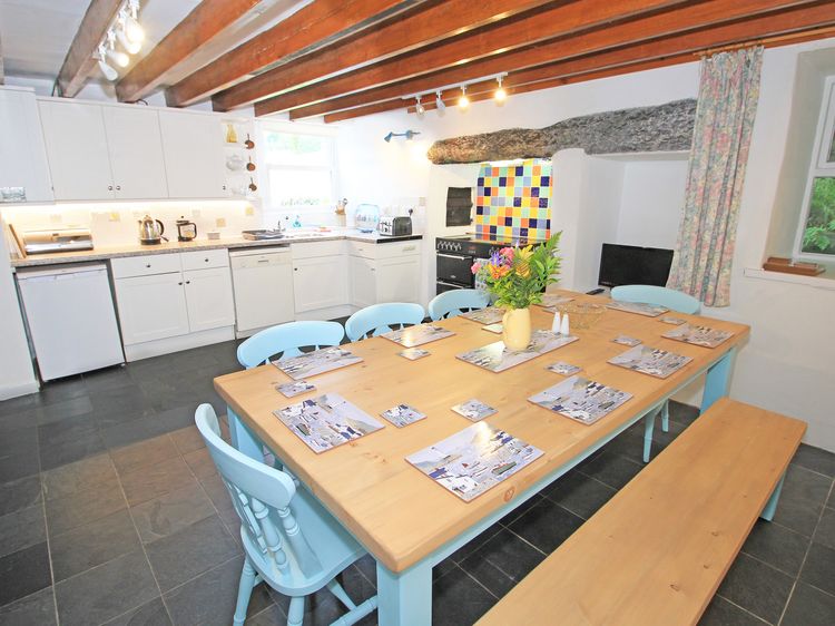The Farmhouse, listing photograph 3