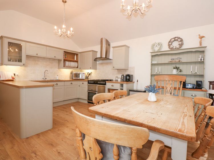 Bramley Cottage, listing photograph 9