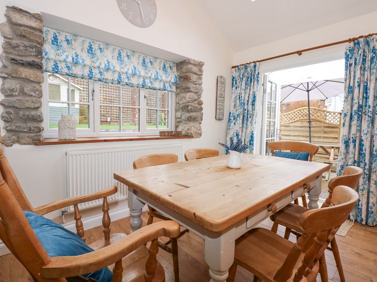 Bramley Cottage, listing photograph 10