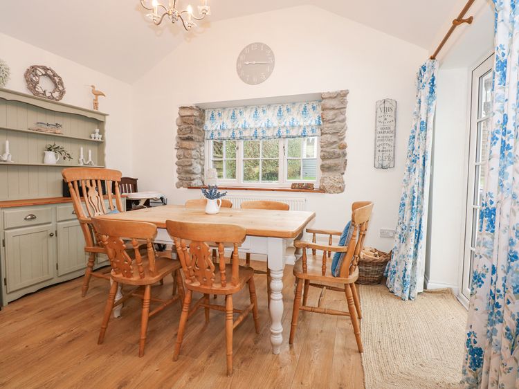 Bramley Cottage, listing photograph 11