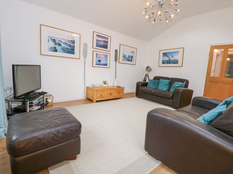 Pippin Cottage, listing photograph 4