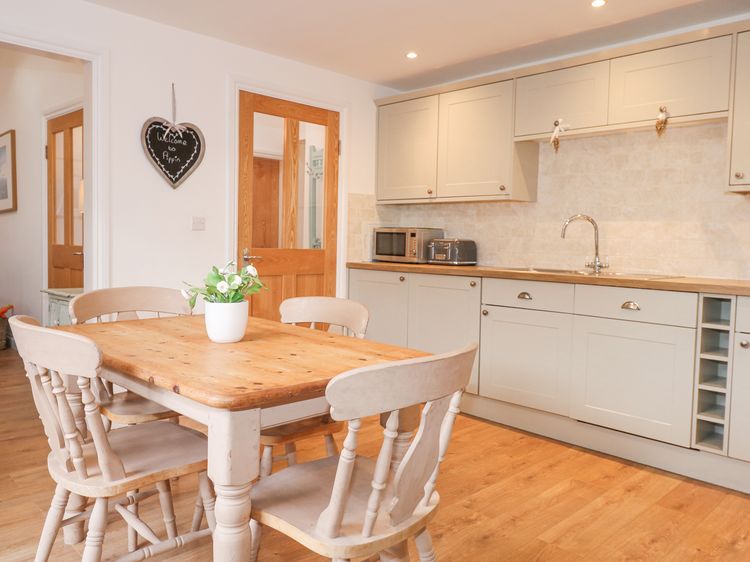 Pippin Cottage, listing photograph 9