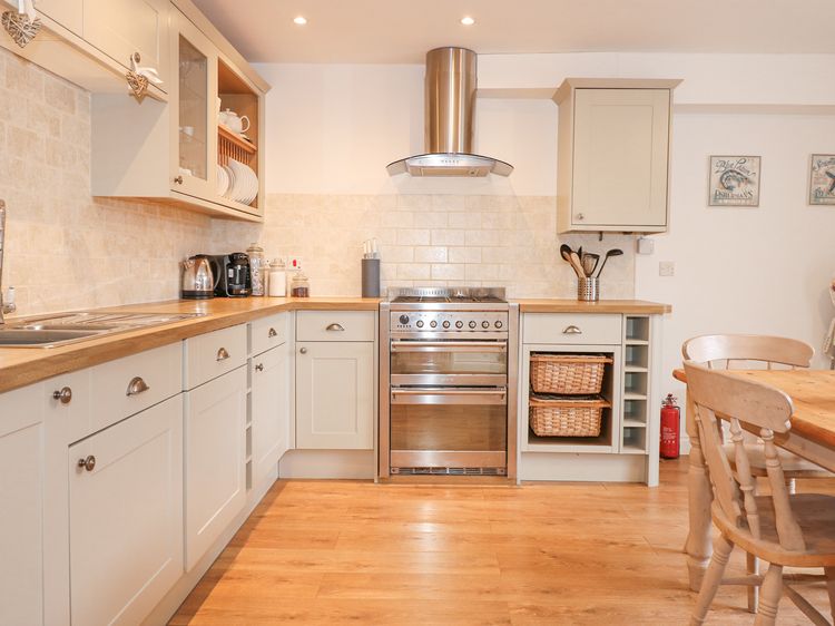 Pippin Cottage, listing photograph 10