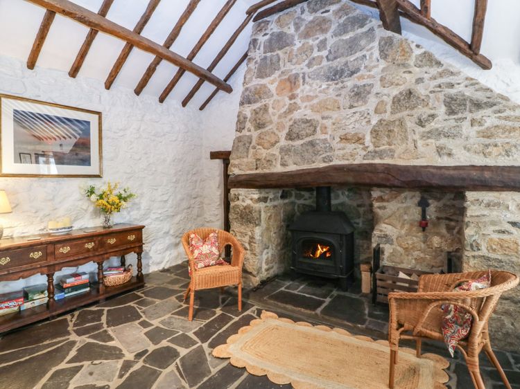 Tyddyn Iolyn, listing photograph 8