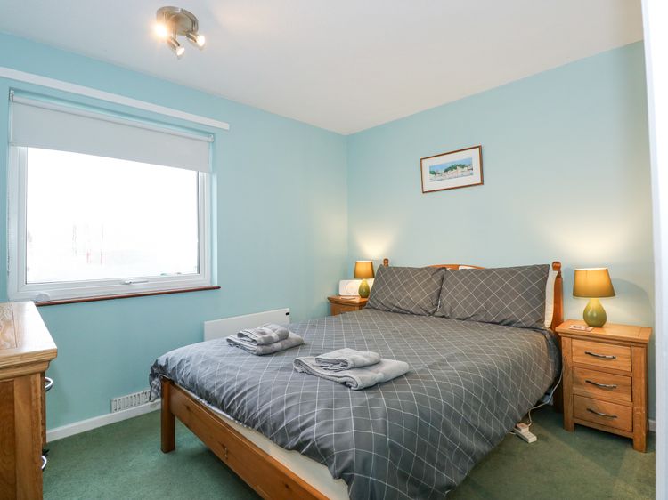 18D South Snowdon Wharf, listing photograph 7