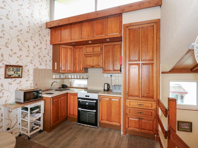 11 South Snowdon Wharf, listing photograph 9
