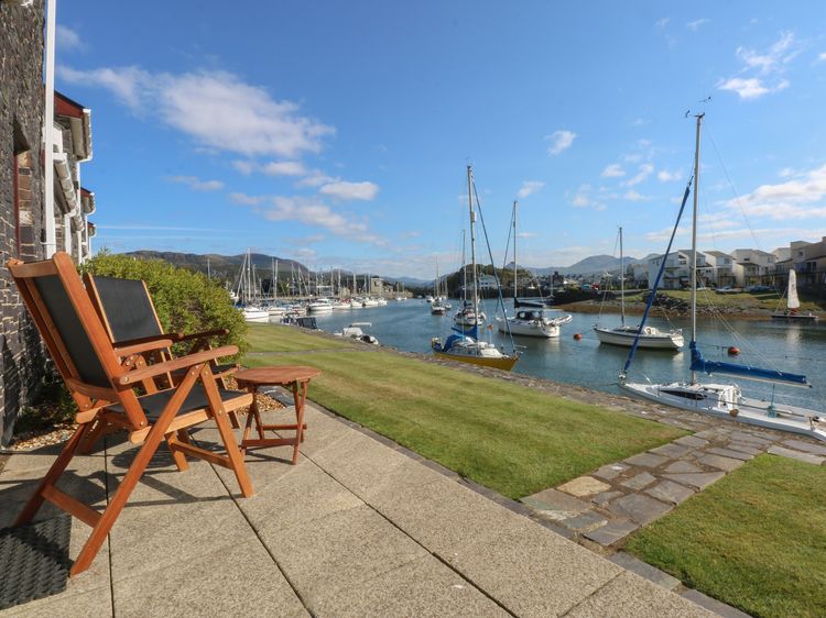 1 Oakley Wharf, listing photograph 2