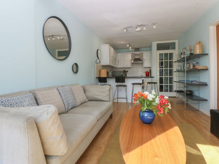 1 Oakley Wharf, listing photograph 7