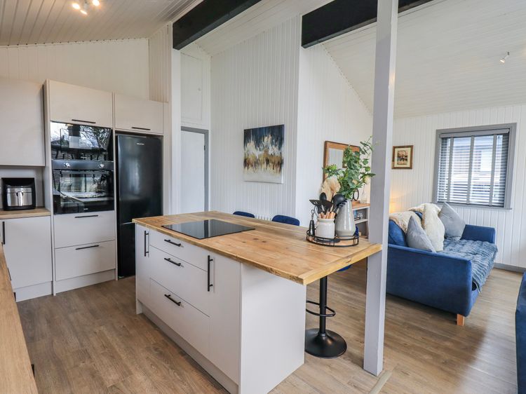 Fig Tree Lodge, listing photograph 10