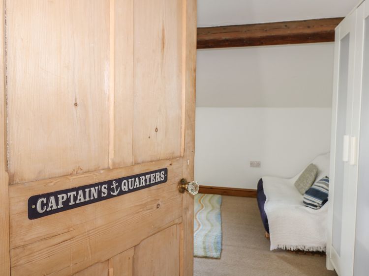 Captain's Rest, listing photograph 12