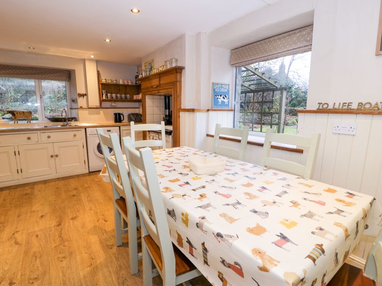 Glandwr Cottage, listing photograph 10