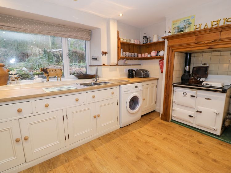 Glandwr Cottage, listing photograph 11