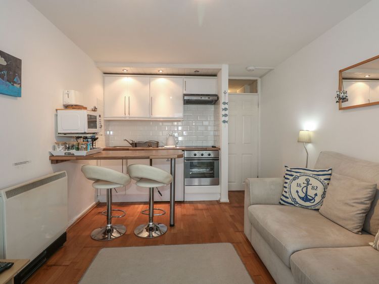 31C South Snowdon Wharf, listing photograph 6