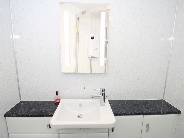 Harbour Apartment, listing photograph 11