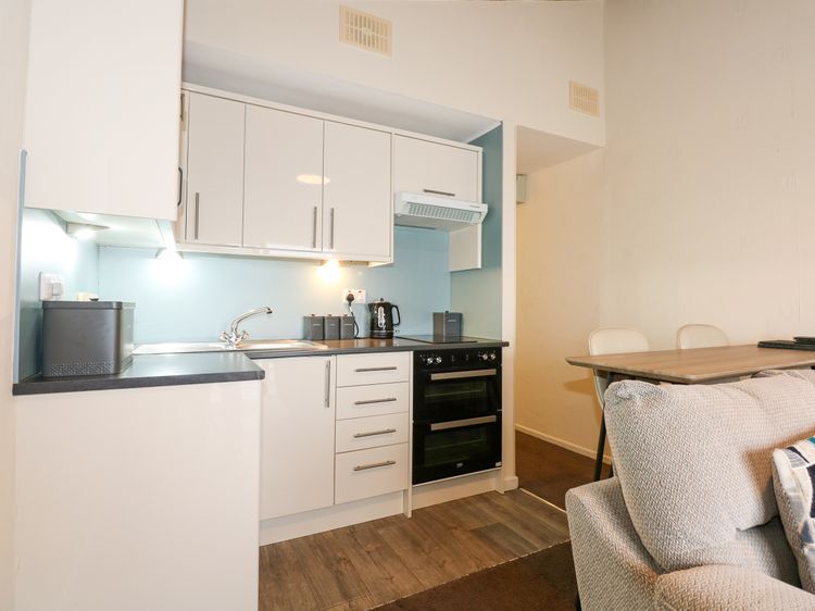 Harbour Apartment, listing photograph 4