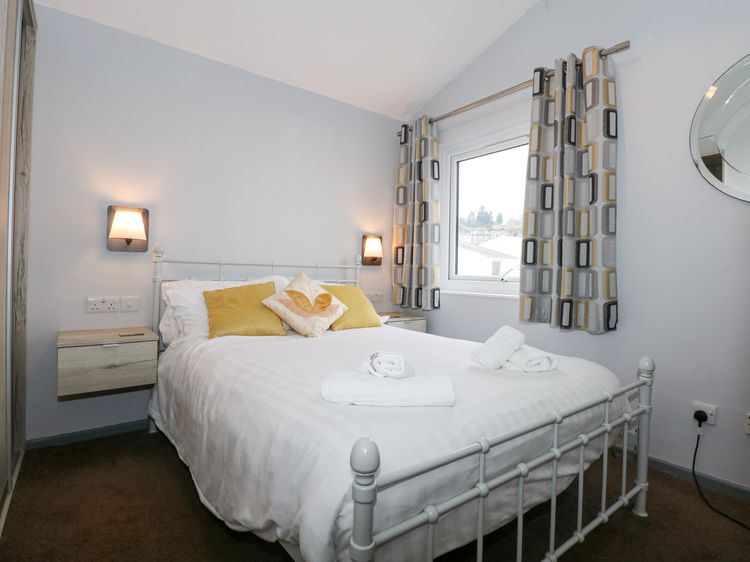 Harbour Apartment, listing photograph 6