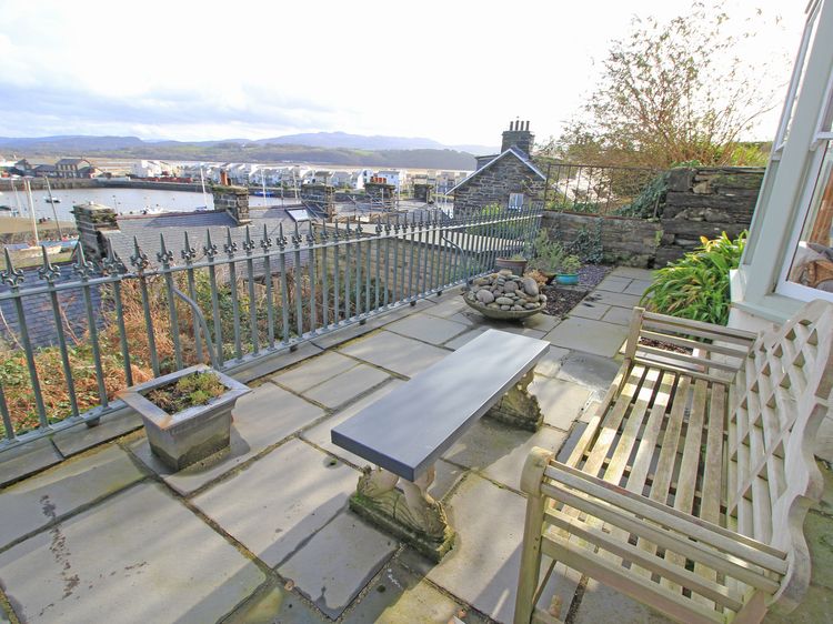 Garth Cottage, listing photograph 3