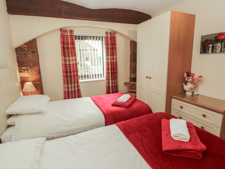 The Coach House, listing photograph 8