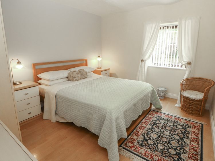 The Coach House, listing photograph 11