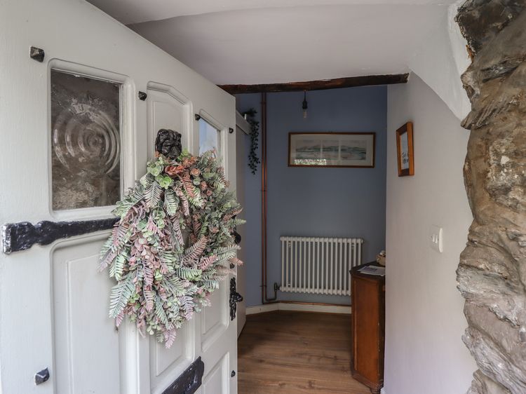 Top Cottage, listing photograph 3