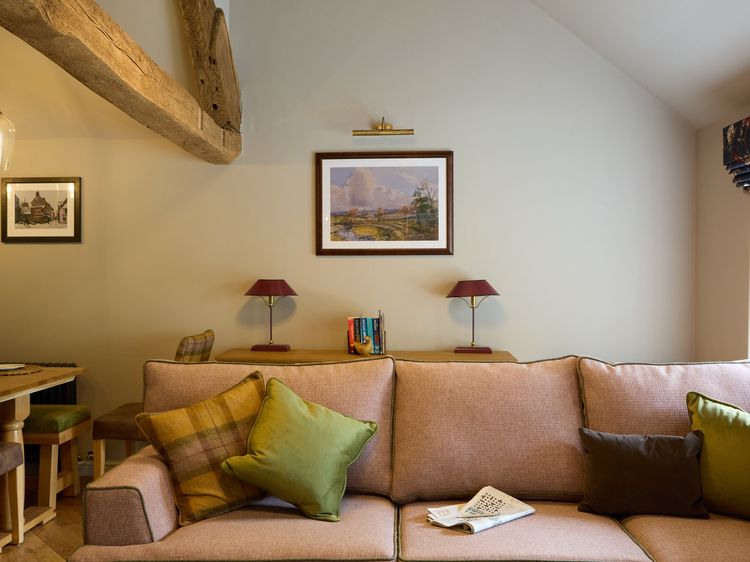 Gardeners Cottage, listing photograph 2