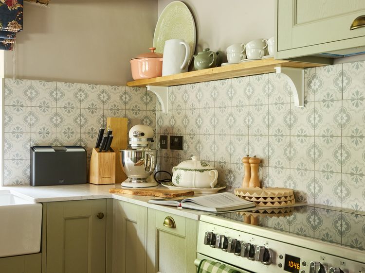Gardeners Cottage, listing photograph 6