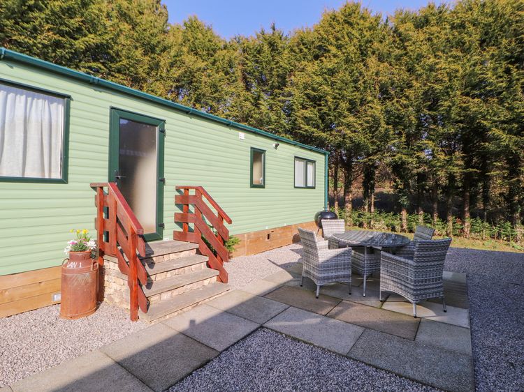 Lodge 1, listing photograph 2