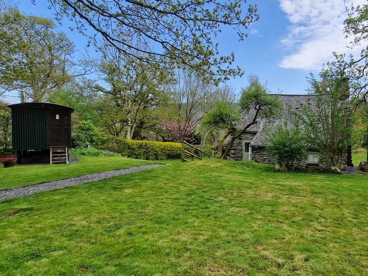 Old Ty'n Y Wern, listing photograph 2
