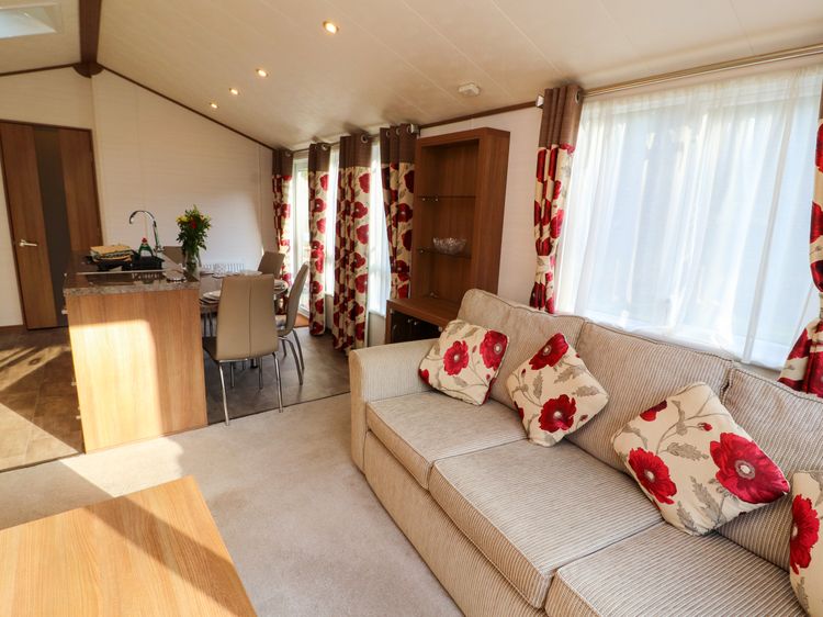 Lodge 4, listing photograph 6