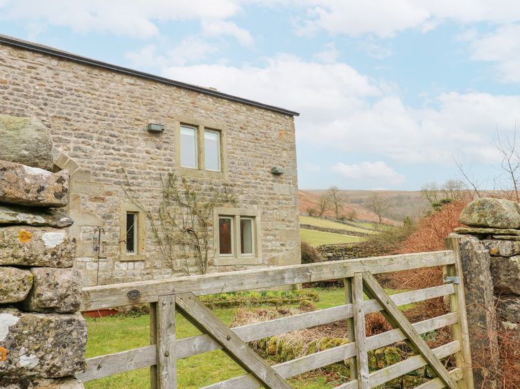 Byre Suite, listing photograph 2