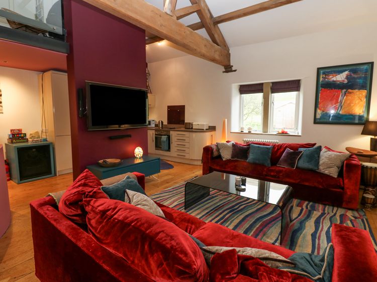 Byre Suite, listing photograph 8