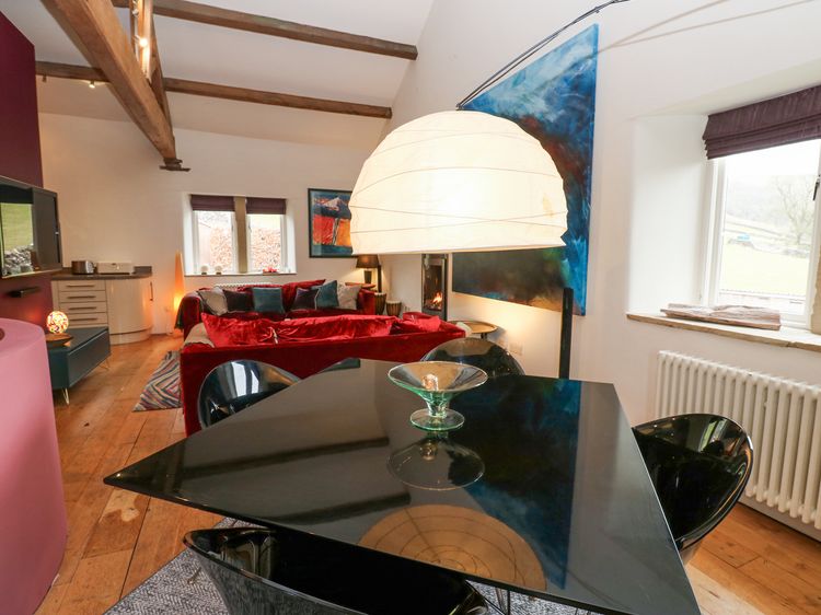 Byre Suite, listing photograph 9