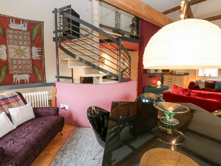 Byre Suite, listing photograph 10